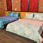 Desi Dera Hotel